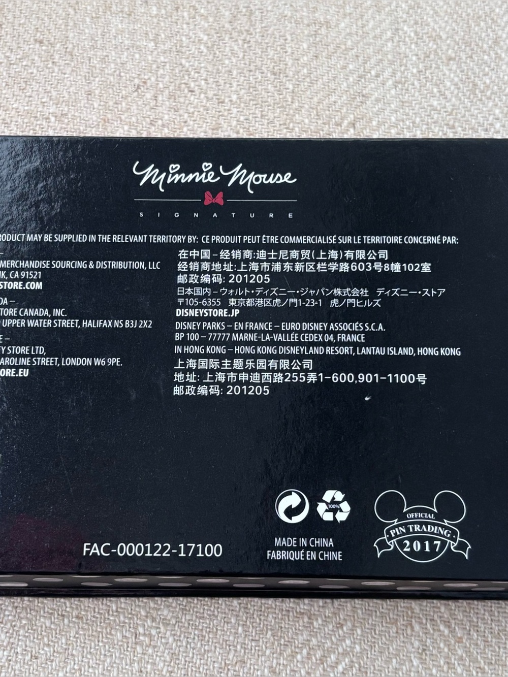 Disney D23 Expo Minnie Mouse Signature Pin Set + Disney x Boxed Lunch Pin - Picture 10 of 10